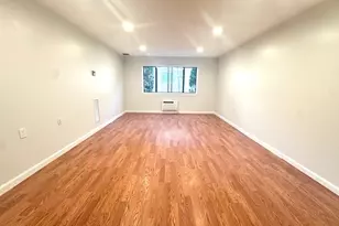 4975 Washington St, Boston, MA 02132 - Photo 5