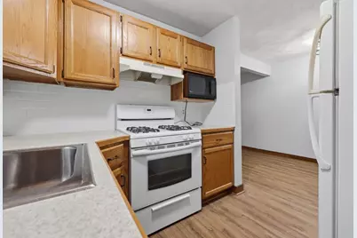 6 Venice Street #C2, Danvers, MA 01923 - Photo 9