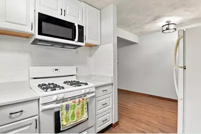 6 Venice Street #C2, Danvers, MA 01923 - Photo 5
