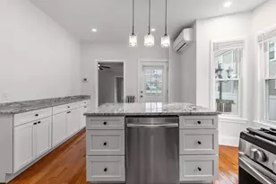 384 Adams St, Boston, MA 02122 - Photo 7