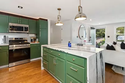 29 Clinton Ave, Saugus, MA 01906 - Photo 11