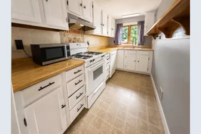 47 Church St #2, Hudson, MA 01749 - Photo 11