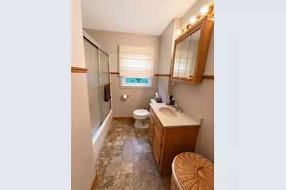 35 Dike Dr, Clinton, MA 01510 - Photo 9