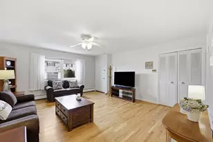 119 Colonial Cir, Chicopee, MA 01020 - Photo 15
