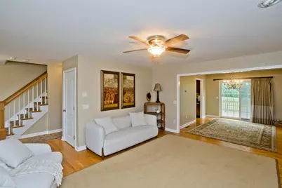 38 White Ave, East Longmeadow, MA 01028 - Photo 9