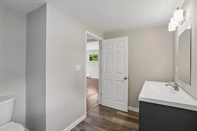 59 Hartford Ave E, Uxbridge, MA 01569 - Photo 5