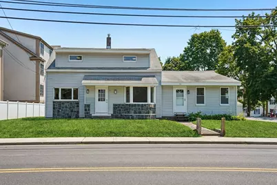 59 Hartford Ave E, Uxbridge, MA 01569 - Photo 1