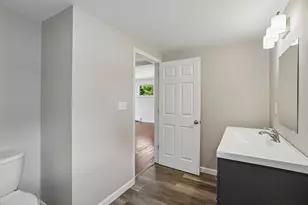 59 Hartford Ave E, Uxbridge, MA 01569 - Photo 5