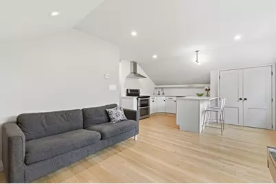 32 Allandale St #2, Boston, MA 02130 - Photo 5
