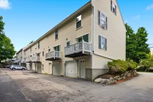 35 Beech Hill Ave, Manchester, NH 03103 - Photo 3
