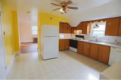 134 Baldwin #2, Fall River, MA 02720 - Photo 5