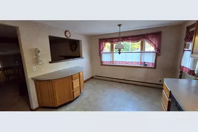 40 Border Rd, Holbrook, MA 02343 - Photo 5