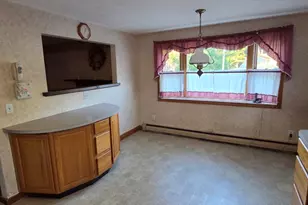 40 Border Rd, Holbrook, MA 02343 - Photo 5