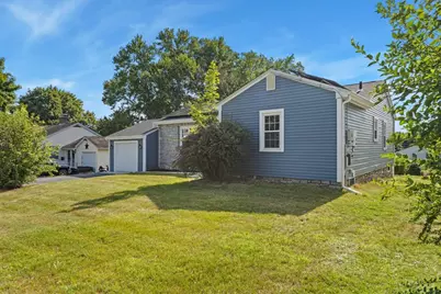 5 5th Ave, Dudley, MA 01571 - Photo 5