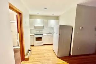5 Thacher Ct, Boston, MA 02113 - Photo 5