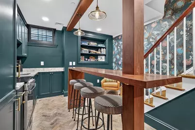 54 Pinckney St, Boston, MA 02114 - Photo 21