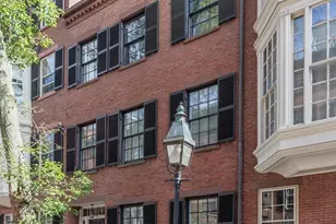 54 Pinckney St, Boston, MA 02114 - Photo 23