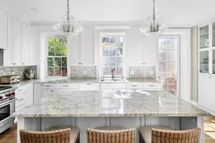 54 Pinckney St, Boston, MA 02114 - Photo 7