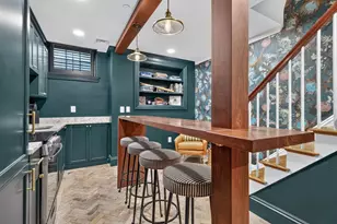 54 Pinckney St, Boston, MA 02114 - Photo 21