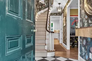 54 Pinckney St, Boston, MA 02114 - Photo 3