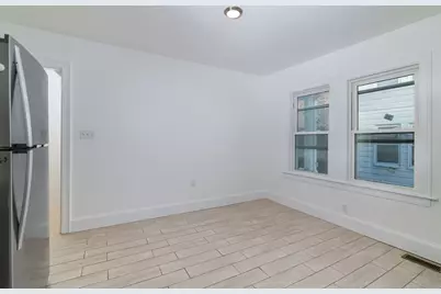 135 Safford St #1, Quincy, MA 02170 - Photo 3