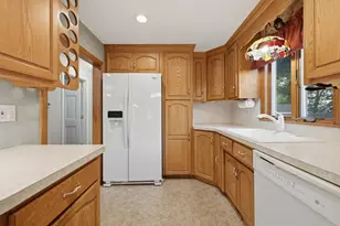 140 Crow Ln, Newburyport, MA 01950 - Photo 15