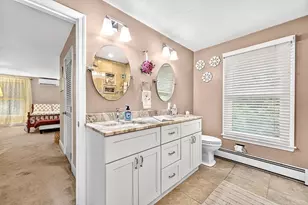 240 Meadow Wood Dr, Holden, MA 01520 - Photo 19