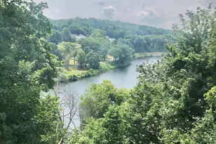 16 California Ct, Clinton, MA 01510 - Photo 5