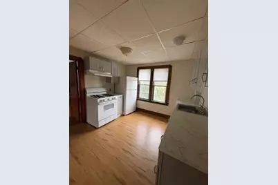 968 Robeson St #3, Fall River, MA 02720 - Photo 3