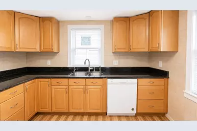 108 Tripp St, Framingham, MA 01702 - Photo 5