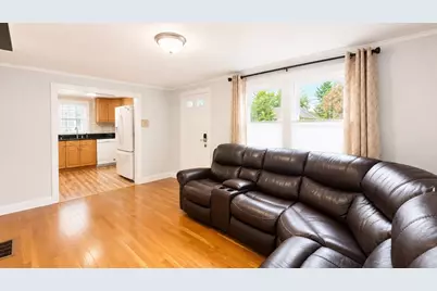 108 Tripp St, Framingham, MA 01702 - Photo 3