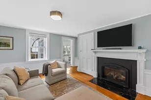 37 Lincoln St, Hingham, MA 02043 - Photo 11