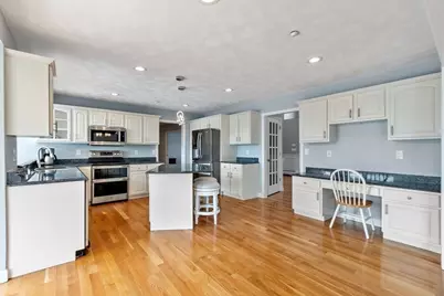 14 Lakeview Ave, Danvers, MA 01923 - Photo 7