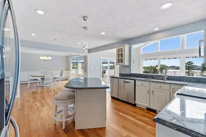 14 Lakeview Ave, Danvers, MA 01923 - Photo 9