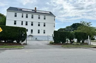 327 Hamilton St, Worcester, MA 01604 - Photo 1
