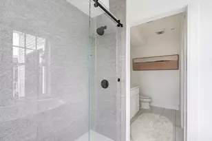 613 E 6th St, Boston, MA 02127 - Photo 13