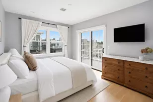 613 E 6th St, Boston, MA 02127 - Photo 9
