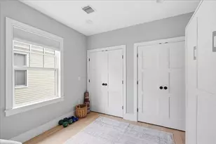 613 E 6th St, Boston, MA 02127 - Photo 15