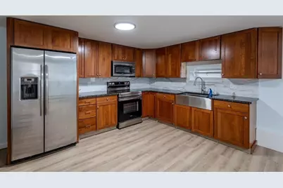 53 Berkley #B, Taunton, MA 02780 - Photo 5