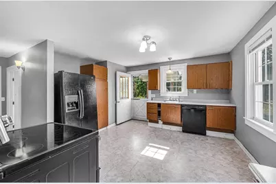 81 South St, Williamsburg, MA 01096 - Photo 9