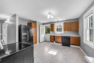 81 South St, Williamsburg, MA 01096 - Photo 9