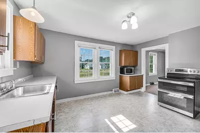 81 South St, Williamsburg, MA 01096 - Photo 11