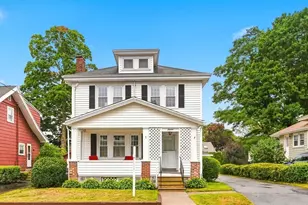16 Elmlawn Rd, Braintree, MA 02184 - Photo 1