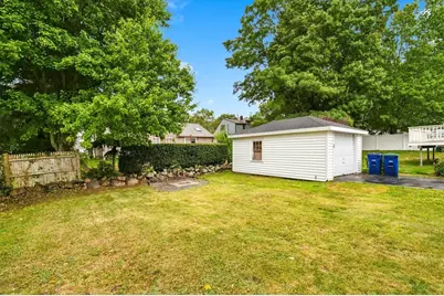 16 Elmlawn Rd, Braintree, MA 02184 - Photo 5
