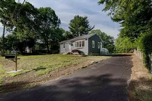 19 Nadeau Dr, Wrentham, MA 02093 - Photo 3