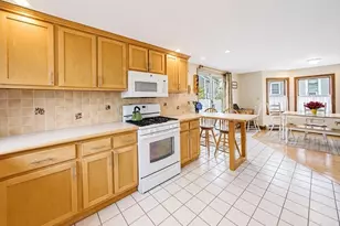 36 Hampton Cir, Hull, MA 02045 - Photo 5