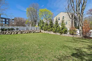 144 Linden St, Wellesley, MA 02482 - Photo 27