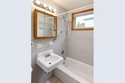 164 Hood St #1E, Fall River, MA 02720 - Photo 33