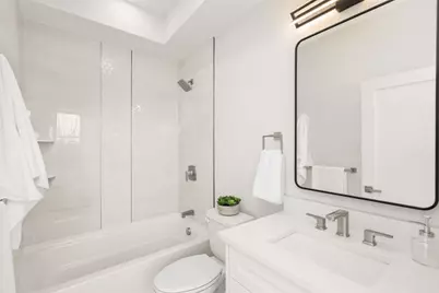 16 Foster Ct #1A, Medford, MA 02155 - Photo 3