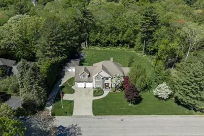 11 Bridle Dr, Lincoln, RI 02865 - Photo 3